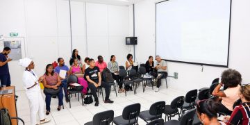 Professores da rede de ensino de Candeias participam de formação do A Tarde Educação