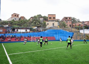 Candeias: Arena esportiva é inaugurada na Dom Avelar, e prefeito anuncia pista de gelo e roda-gigante para o Natal
