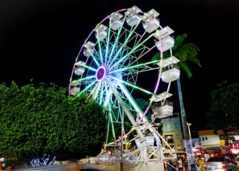 Candeias: Roda-gigante funciona até quarta-feira (8)