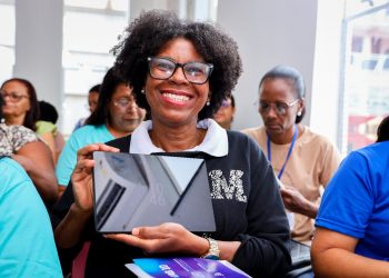 Candeias: SESAU equipa Agentes Comunitários de Saúde com tablets de última geração