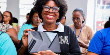 Candeias: SESAU equipa Agentes Comunitários de Saúde com tablets de última geração