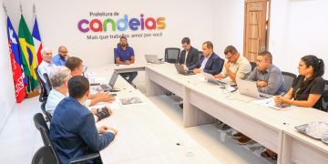 Candeias: Prefeito discute diversos projetos de infraestrutura com agentes da Caixa Econômica Federal