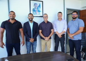 Eriton Ramos e diretor da SUDESB se reúnem para alavancar obras de revitalização do Estádio David Caldeira