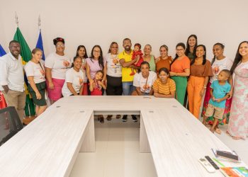 Candeias: Prefeito projeta ampliação no serviço de atendimento a pessoas com TEA