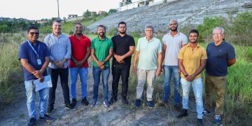 Candeias: Eriton Ramos e equipe da SUDESB realizam visita técnica ao estádio David Caldeira