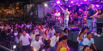 Candeias: Atos proféticos, louvor e adoração marcam mais uma edição da Marcha para Jesus