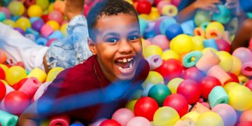 Candeias: Prefeitura comemora Dia Mundial de Conscientização do Autismo e anuncia ampliação da Clínica Querer Bem