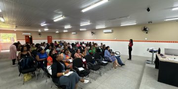 Candeias: SESAU realiza capacitação para servidores da saúde com foco na qualidade do atendimento ao público