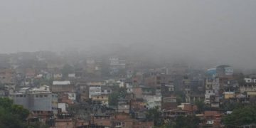 Em seis horas, já choveu quase o dobro do previsto em Candeias