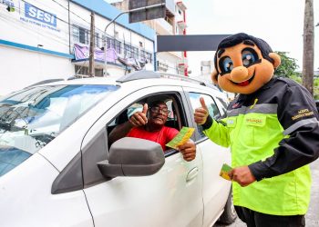 Candeias: Com óculos simuladores de embriaguez, ação do Maio Amarelo conscientiza moradores
