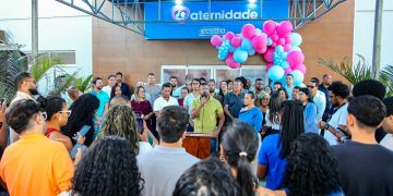 Candeias: Prefeitura entrega maternidade do hospital, quatro ambulâncias e uma Van TFD