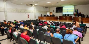 Candeias: Técnicos da SEFAZ apresentam principais pontos do PPA em audiência pública