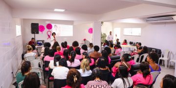 “Elas em Movimento”: Servidoras participam de palestra com foco na saúde e prevenção do câncer de mama