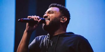 Candeias: Pela 4ª vez, Eli Soares se apresenta na Semana Evangélica