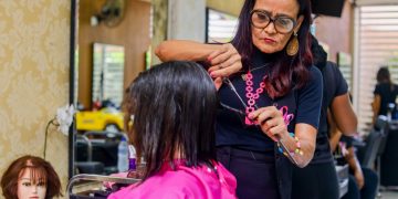 Candeias: Corte Solidário incentiva doação de cabelo para mulheres com câncer; inscreva-se