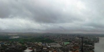 Candeias: Quantidade de chuva esperada para todo o dia caiu em apenas 50 minutos