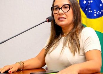 Candeias: Secretária Soraia Cabral esclarece dúvidas e detalha como funcionará a Santa Cesta 2026