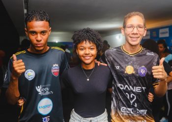 Candeias: Prefeito relança programa bolsa atleta