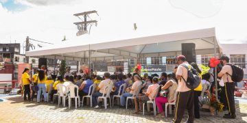 Candeias: Técnicos de saúde debatem sobre a doença de Chagas em praça pública