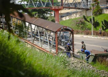 Candeias: Obras avançam e equipes intensificam recuperação da passarela da Nova Candeias