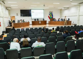 Candeias: Sefaz realiza apresentação da LDO 2027 em audiência pública na Câmara Municipal