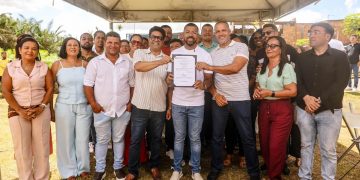 Candeias: Às margens da Lagoa da CCC, Prefeito Eriton autoriza construção do 6º complexo esportivo no município