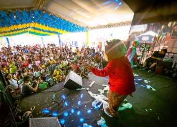 Candeias: São João Kids abre a programação do último dia de festa