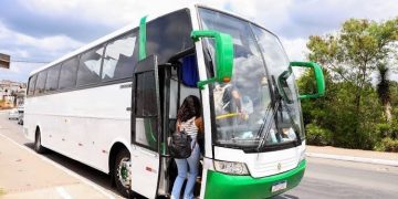 Transporte Técnico e Universitário: Alunos veteranos devem realizar recadastramento a partir de segunda (20)