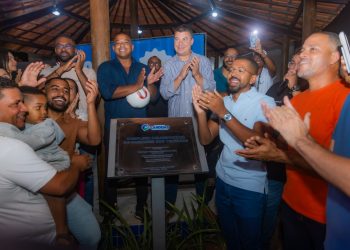 Histórico! Prefeitura entrega primeiro complexo esportivo dos distritos em Passagem dos Teixeiras