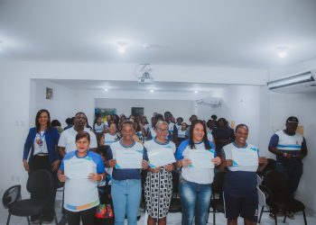 SEDUC e SEMPS realizam entrega de certificados aos alunos do EJA