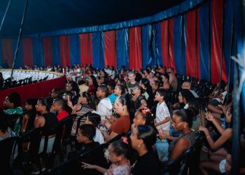 Candeias: Crianças atendidas pelo Querer Bem participam de espetáculo inclusivo no Circo