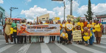 Blitz do setembro amarelo movimenta a Praça Doutor Gualberto