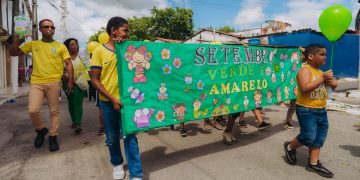 Desfile da primavera da Escola ACM chama atenção para a inclusão e a vida