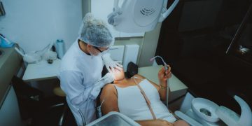 Candeias: Mulheres aproveitam programação do Outubro Rosa para fazer check-up