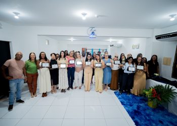 Candeias: Escolas municipais recebem reconhecimento por resultados no Ideb 2025